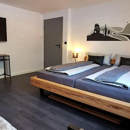 Mosel19 - Moderne, Hochwertige Ferienwohnung Niederfell Esterno foto